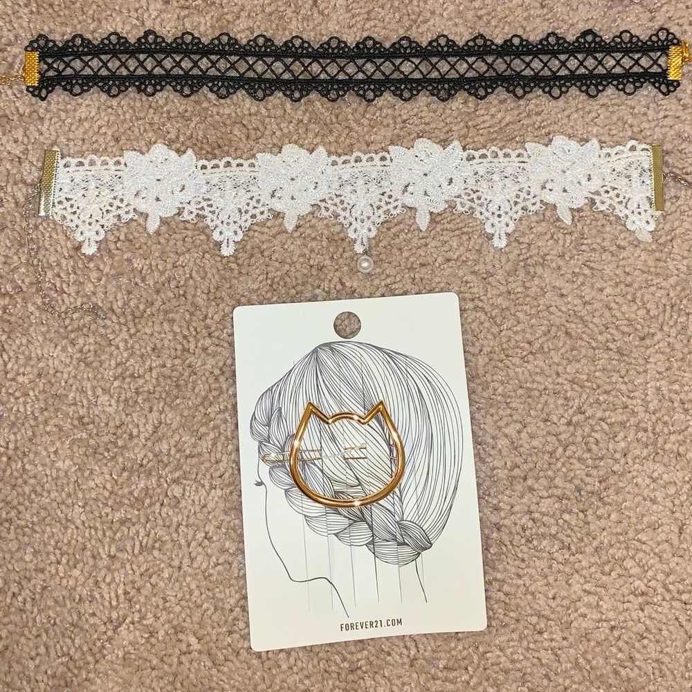 🌟 Hair Clip and Choker Bundle of 3⭐️